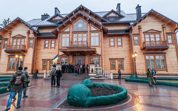 Екскурсія в Межигірря