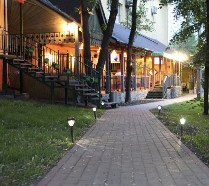 GOGOL-PUB уже открыл летнюю террасу